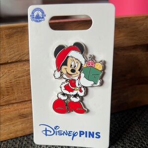 Disney Mickey Mouse Santa Pin